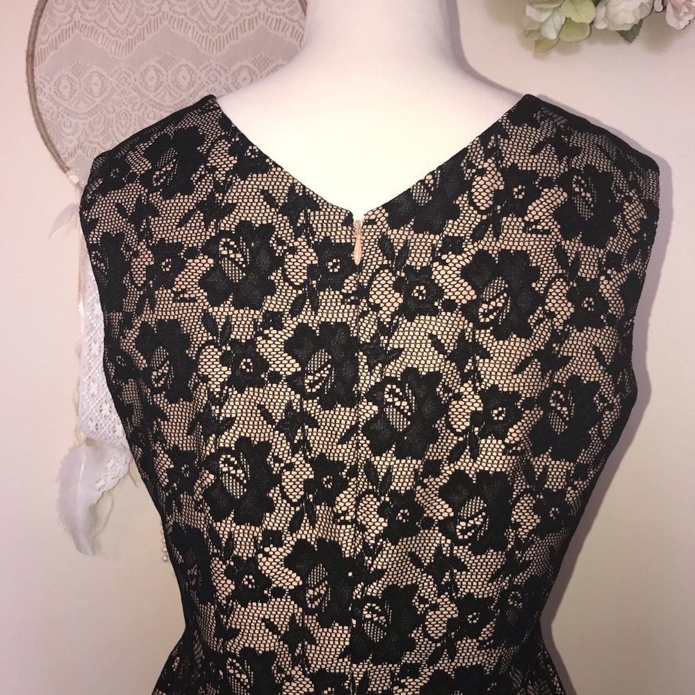 Tahari Black & Nude Crochet Lace Cocktail Dress - Picture 8 of 8